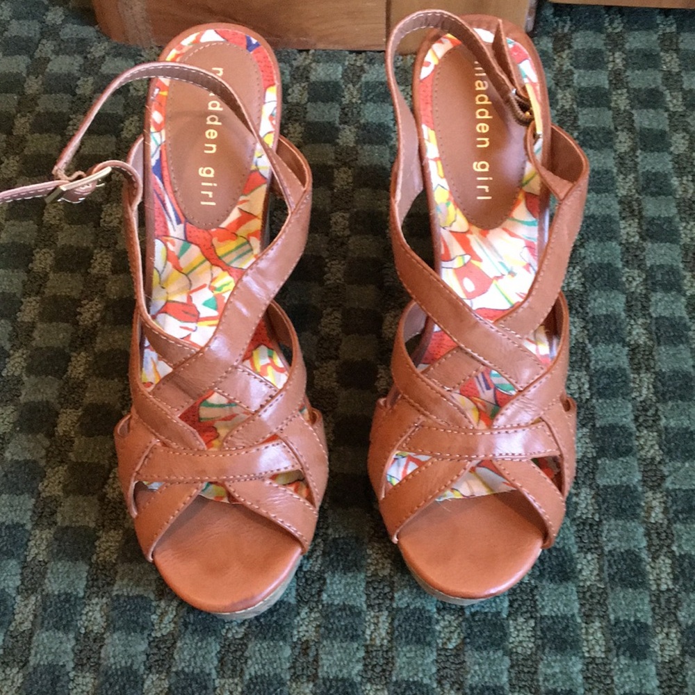 Madden Girl Wedges
